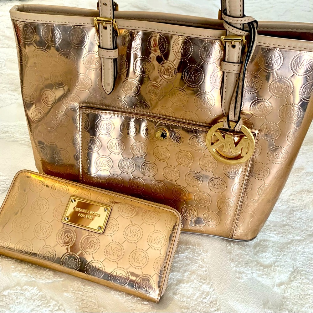 Rose Gold Michael Kors Purse and wallet